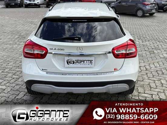 MERCEDES-BENZ-GLA 200-2017