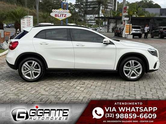 MERCEDES-BENZ-GLA 200-2017