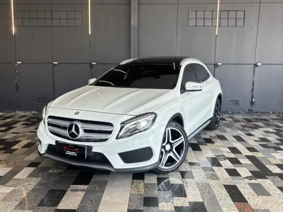 MERCEDES-BENZ-GLA 250-2.0 16V TURBO GASOLINA SPORT 4P 4MATIC AUTOMÁTICO MERCEDES-BENZ-GLA 250-2016