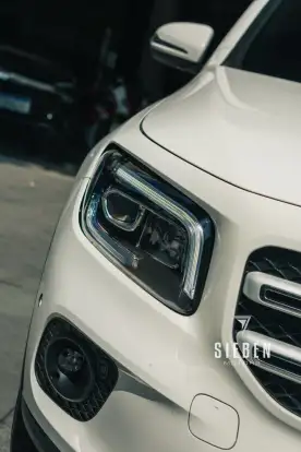 MERCEDES-BENZ-GLB 200-2021