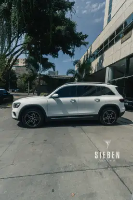 MERCEDES-BENZ-GLB 200-2021