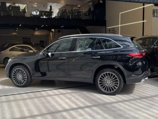 MERCEDES-BENZ-GLC 300-2026
