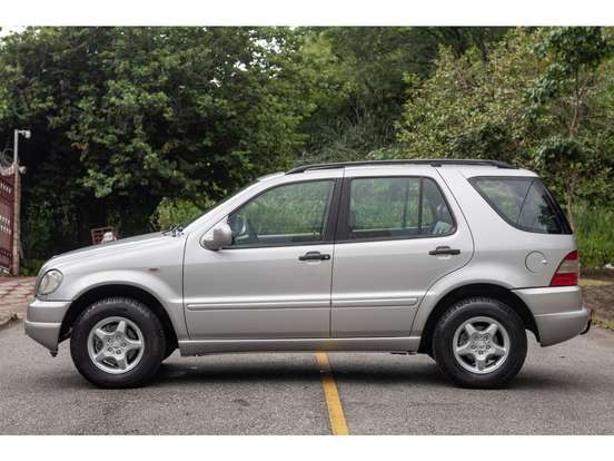 MERCEDES-BENZ-ML 320-3.2 4X4 V6 18V GASOLINA 4P AUTOMÁTICO MERCEDES-BENZ-ML 320-1998