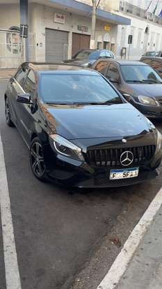 MERCEDES-BENZ-A 200-2014