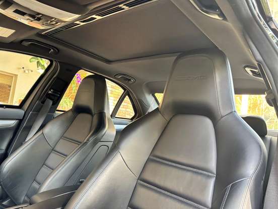 MERCEDES-BENZ-C 63 AMG-6.2 V8 GASOLINA MCT MERCEDES-BENZ-C 63 AMG-2011