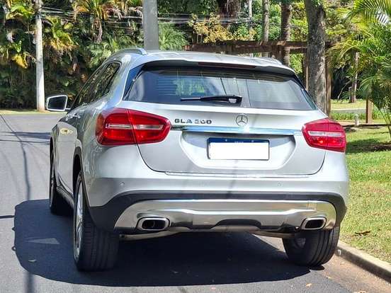 MERCEDES-BENZ-GLA 200-1.6 CGI ADVANCE 16V TURBO FLEX 4P AUTOMÁTICO MERCEDES-BENZ-GLA 200-2017