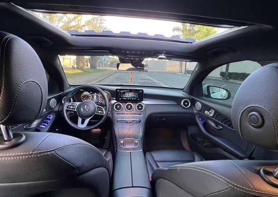 MERCEDES-BENZ-GLC 300-2020