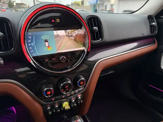 MINI-COUNTRYMAN-2021