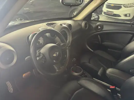 MINI-COUNTRYMAN-2011