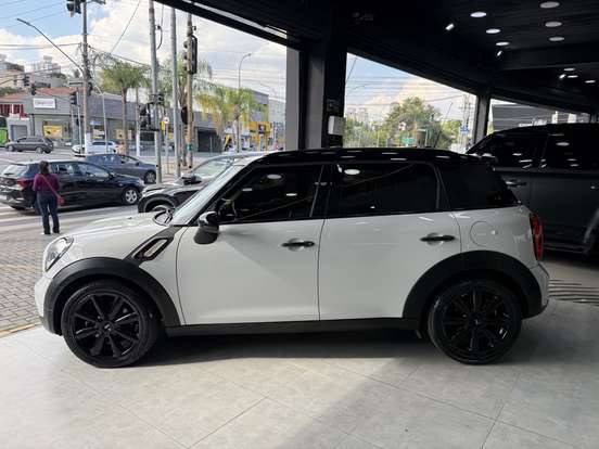MINI-COUNTRYMAN-2015