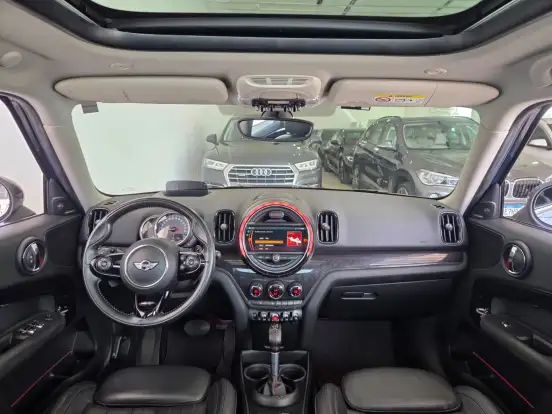 MINI-COUNTRYMAN-2018