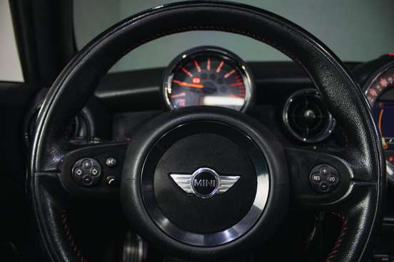 MINI-JOHN COOPER WORKS-2011