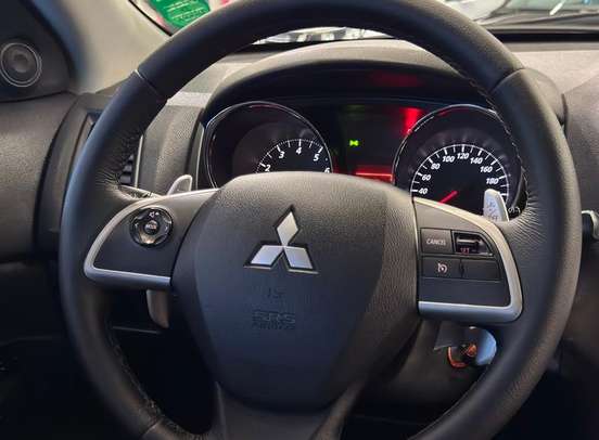 MITSUBISHI-ASX-2015
