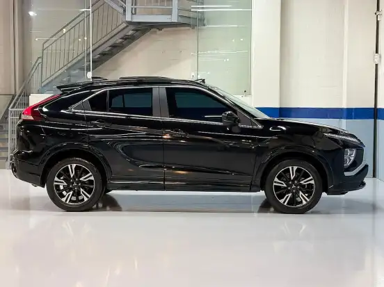 MITSUBISHI-ECLIPSE CROSS-1.5 MIVEC TURBO GASOLINA HPE-S CVT MITSUBISHI-ECLIPSE CROSS-2024