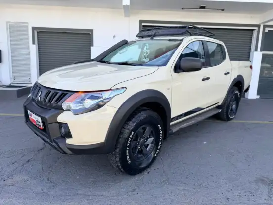 MITSUBISHI-L200 TRITON-2.4 16V TURBO DIESEL SAVANA GLS CD 4X4 AUTOMÁTICO MITSUBISHI-L200 TRITON-2021