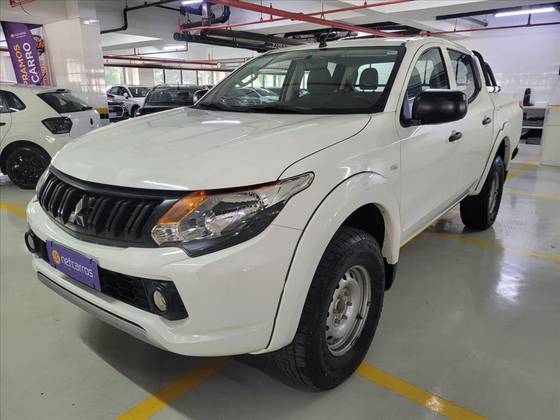 MITSUBISHI L200 TRITON 2.4 16V TURBO DIESEL SPORT GLS CD 4P 4X4 AUTOMÁTICO