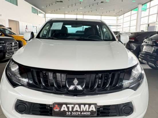 MITSUBISHI-L200 TRITON-2.4 16V TURBO DIESEL SPORT GLS CD 4P 4X4 AUTOMÁTICO MITSUBISHI-L200 TRITON-2019