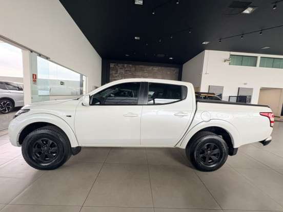 MITSUBISHI-L200 TRITON-2.4 16V TURBO DIESEL SPORT GLS CD 4P 4X4 AUTOMÁTICO MITSUBISHI-L200 TRITON-2019