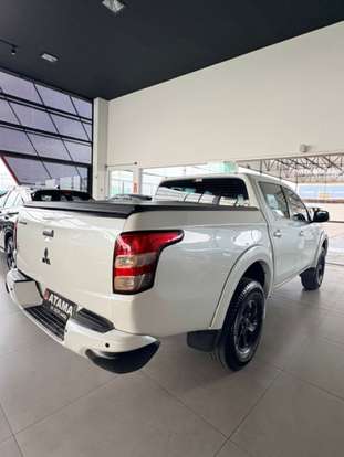 MITSUBISHI-L200 TRITON-2019