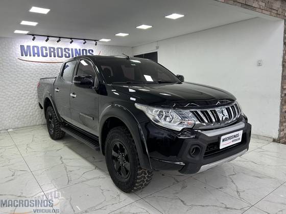 MITSUBISHI L200 TRITON 2.4 16V TURBO DIESEL SPORT HPE CD 4P 4X4 AUTOMÁTICO