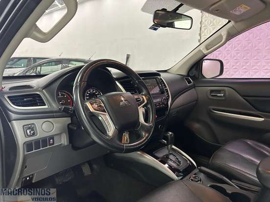 MITSUBISHI-L200 TRITON-2019