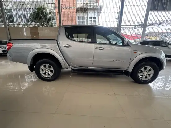 MITSUBISHI-L200 TRITON-3.2 HPE 4X4 CD 16V TURBO INTERCOOLER DIESEL 4P AUTOMÁTICO MITSUBISHI-L200 TRITON-2008