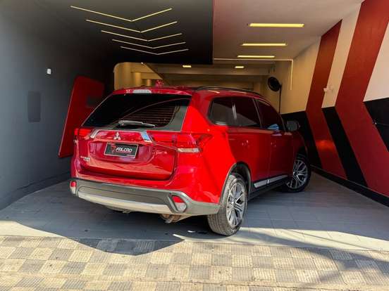 MITSUBISHI-OUTLANDER-2.0 16V GASOLINA 4P AUTOMÁTICO MITSUBISHI-OUTLANDER-2016