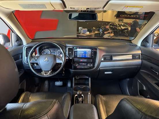 MITSUBISHI-OUTLANDER-2.0 16V GASOLINA 4P AUTOMÁTICO MITSUBISHI-OUTLANDER-2016