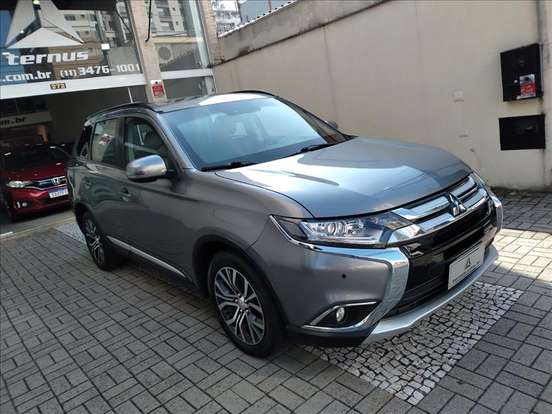 MITSUBISHI-OUTLANDER-2016
