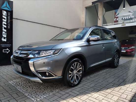 MITSUBISHI-OUTLANDER-2016