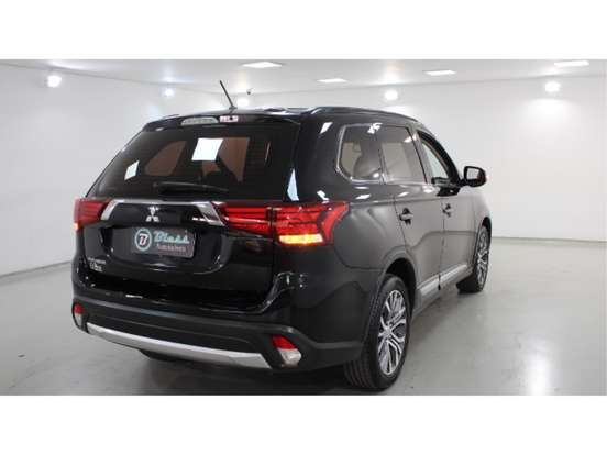 MITSUBISHI-OUTLANDER-2.0 16V GASOLINA 4P AUTOMÁTICO MITSUBISHI-OUTLANDER-2016