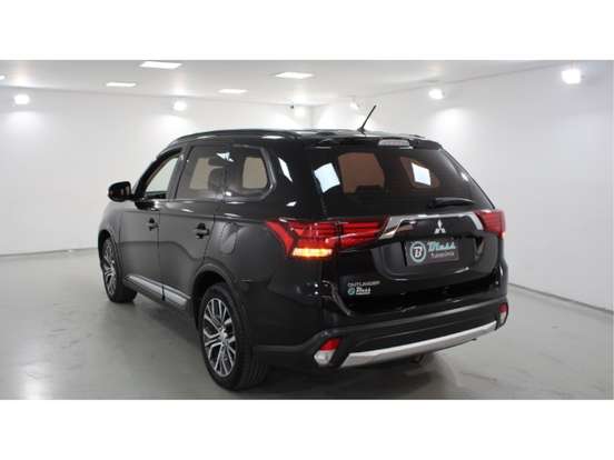 MITSUBISHI-OUTLANDER-2.0 16V GASOLINA 4P AUTOMÁTICO MITSUBISHI-OUTLANDER-2016