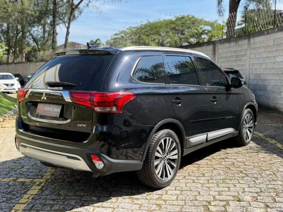 MITSUBISHI-OUTLANDER-2.0 MIVEC GASOLINA HPE AUTOMÁTICO MITSUBISHI-OUTLANDER-2018
