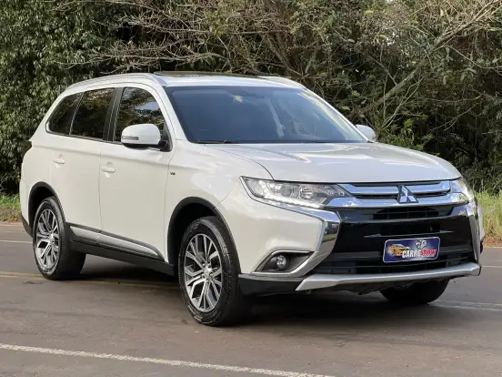 MITSUBISHI-OUTLANDER-3.0 GT 4X4 V6 24V GASOLINA 4P AUTOMÁTICO MITSUBISHI-OUTLANDER-2016