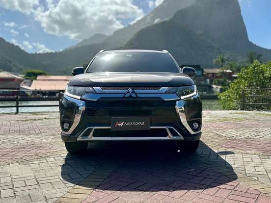 MITSUBISHI-OUTLANDER-3.0 MIVEC V6 GASOLINA HPE-S AWD AUTOMÁTICO MITSUBISHI-OUTLANDER-2019