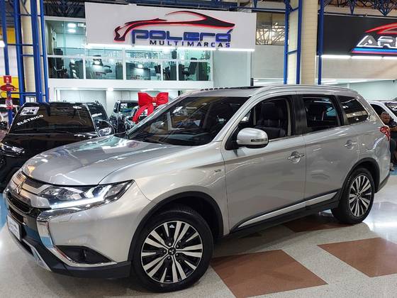 MITSUBISHI OUTLANDER 3.0 MIVEC V6 GASOLINA HPE-S AWD AUTOMÁTICO