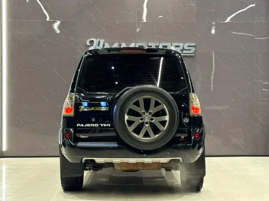 MITSUBISHI-PAJERO-2.5 HD 4X4 8V TURBO INTERCOOLER DIESEL 4P MANUAL MITSUBISHI-PAJERO-2011