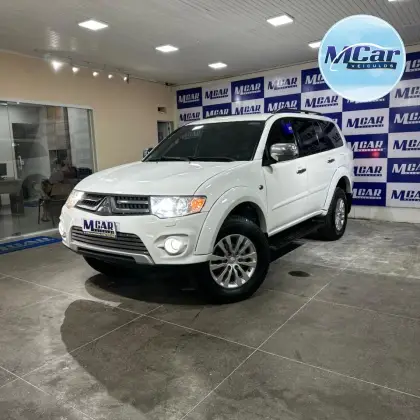 MITSUBISHI PAJERO 3.2 HPE 4X4 7 LUGARES 16V TURBO INTERCOOLER DIESEL 4P AUTOMÁTICO