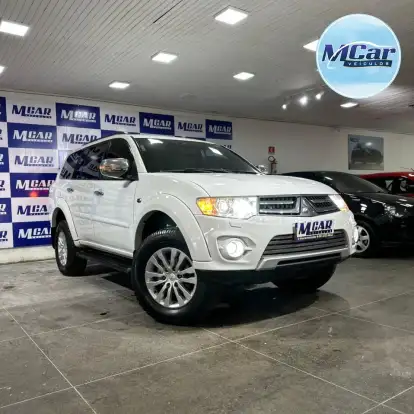 MITSUBISHI-PAJERO-3.2 HPE 4X4 7 LUGARES 16V TURBO INTERCOOLER DIESEL 4P AUTOMÁTICO MITSUBISHI-PAJERO-2015