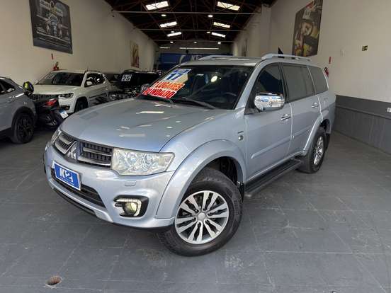 MITSUBISHI-PAJERO-2016