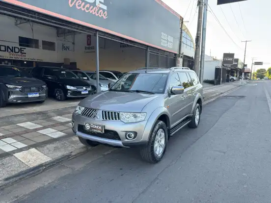 MITSUBISHI-PAJERO DAKAR-2013