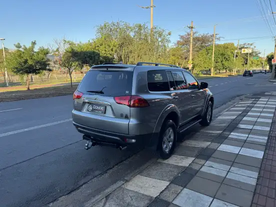 MITSUBISHI-PAJERO DAKAR-3.2 HPE 4X4 7 LUGARES 16V TURBO INTERCOOLER DIESEL 4P AUTOMÁTICO MITSUBISHI-PAJERO DAKAR-2013