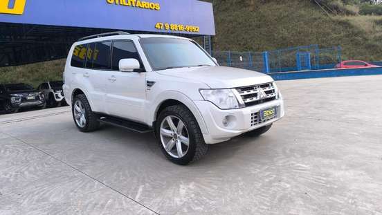 MITSUBISHI-PAJERO FULL-2013