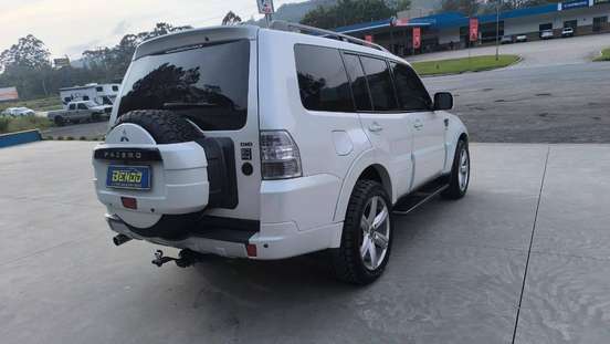 MITSUBISHI-PAJERO FULL-3.2 HPE 4X4 16V TURBO INTERCOOLER DIESEL 4P AUTOMÁTICO MITSUBISHI-PAJERO FULL-2013