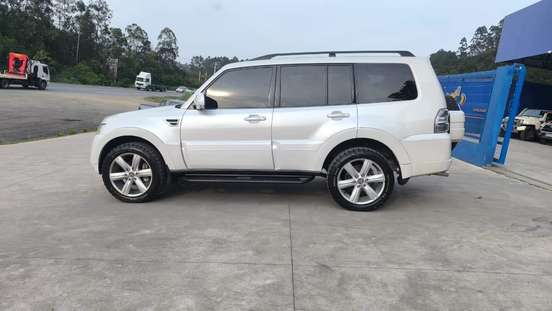 MITSUBISHI-PAJERO FULL-2013