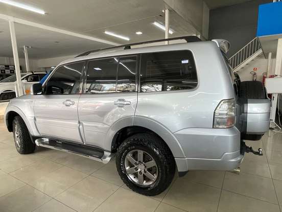 MITSUBISHI-PAJERO FULL-3.2 HPE 4X4 16V TURBO INTERCOOLER DIESEL 4P AUTOMÁTICO MITSUBISHI-PAJERO FULL-2012