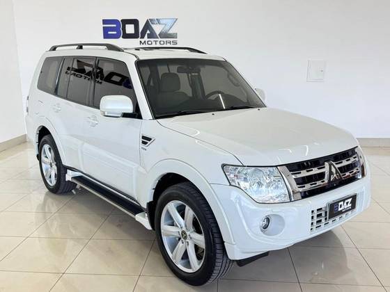 MITSUBISHI PAJERO FULL 3.2 HPE 4X4 16V TURBO INTERCOOLER DIESEL 4P AUTOMÁTICO