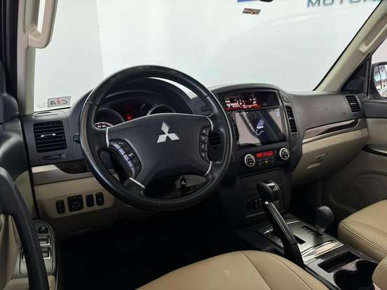 MITSUBISHI-PAJERO FULL-3.2 HPE 4X4 16V TURBO INTERCOOLER DIESEL 4P AUTOMÁTICO MITSUBISHI-PAJERO FULL-2014