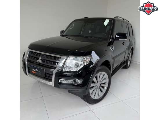 MITSUBISHI-PAJERO FULL-3.8 HPE 4X4 V6 24V GASOLINA 4P AUTOMÁTICO MITSUBISHI-PAJERO FULL-2017