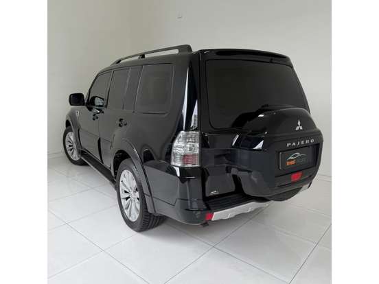 MITSUBISHI-PAJERO FULL-3.8 HPE 4X4 V6 24V GASOLINA 4P AUTOMÁTICO MITSUBISHI-PAJERO FULL-2017